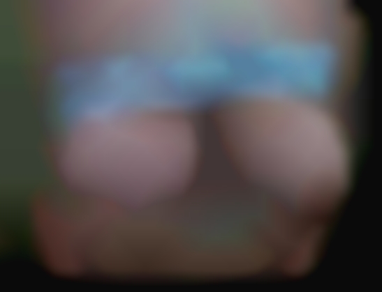 Females hairy armpits
